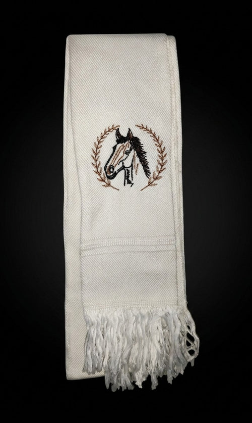 Mulera Bordada caballo hierba